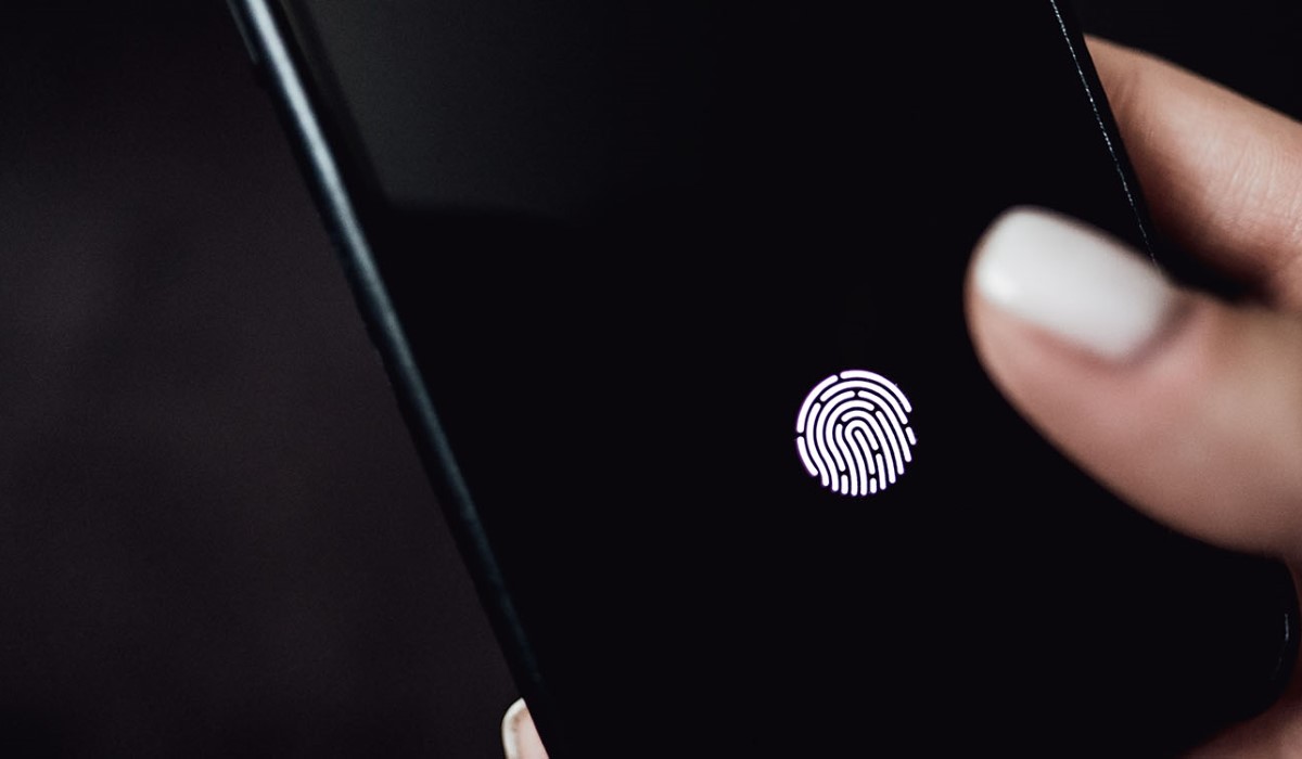 Tin đồn về việc Apple mang Touch ID trở lại iPhone